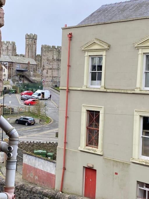 Siop Iwan A Menna Apartamento Caernarfon Exterior foto